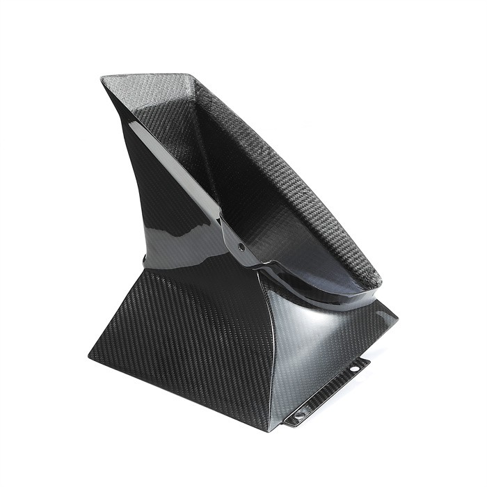 Κατασκευαστής ανταλλακτικών αυτοκινήτων από ανθρακονήματα